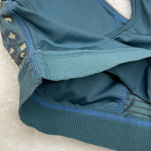 Zyia Bomber Bra RC Sports Bra Teal Leopard Size Medium - Picture 9 of 12